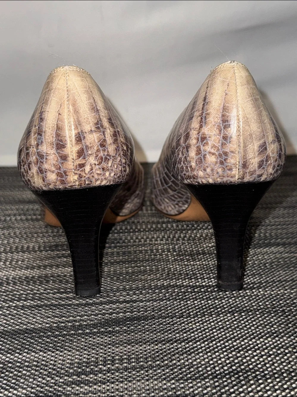 Embossed Leather Animal Print Pumps